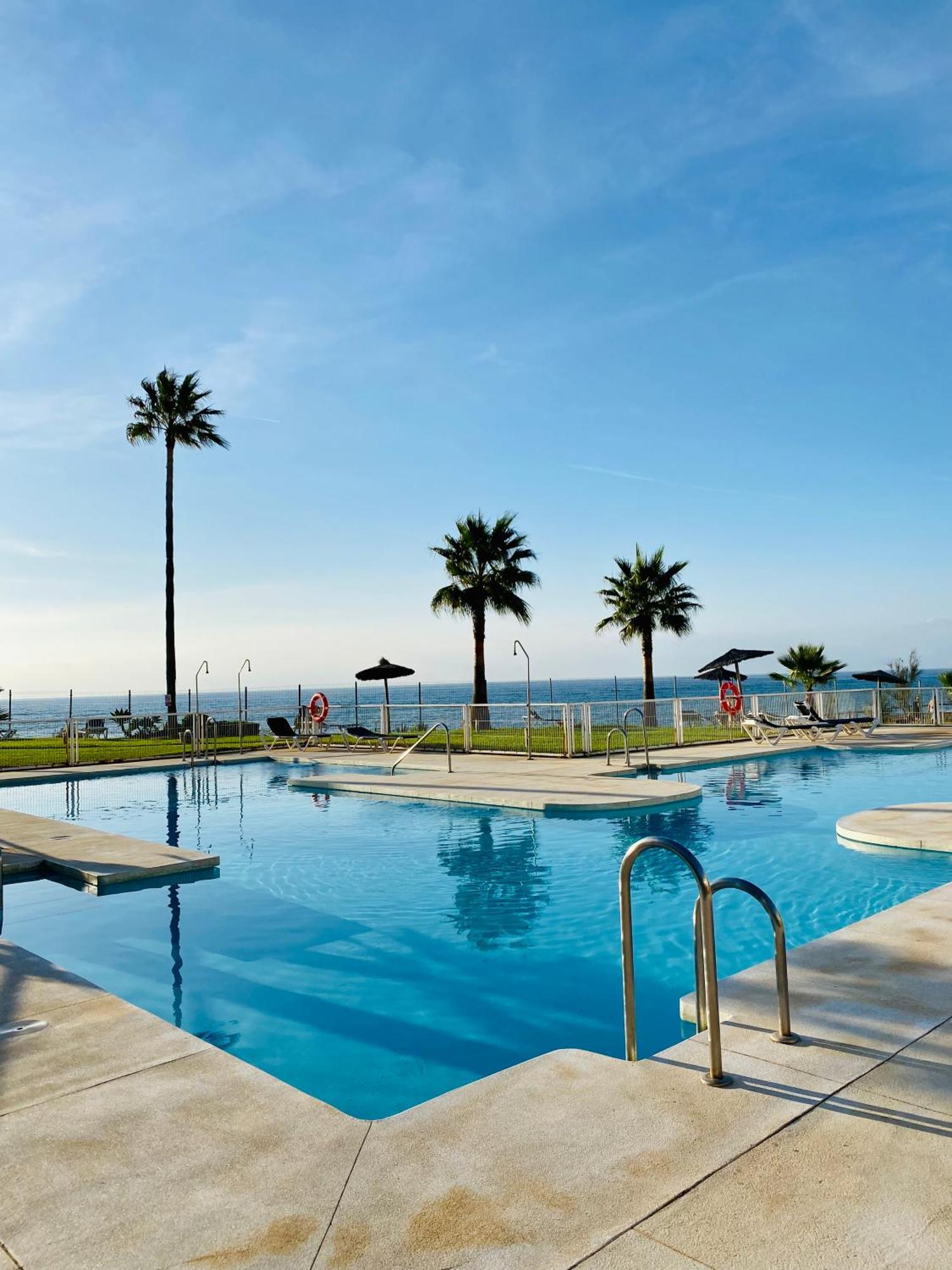 Sunshine Beach Front Complex, Wifi, Modern กาซาเรส ภายนอก รูปภาพ