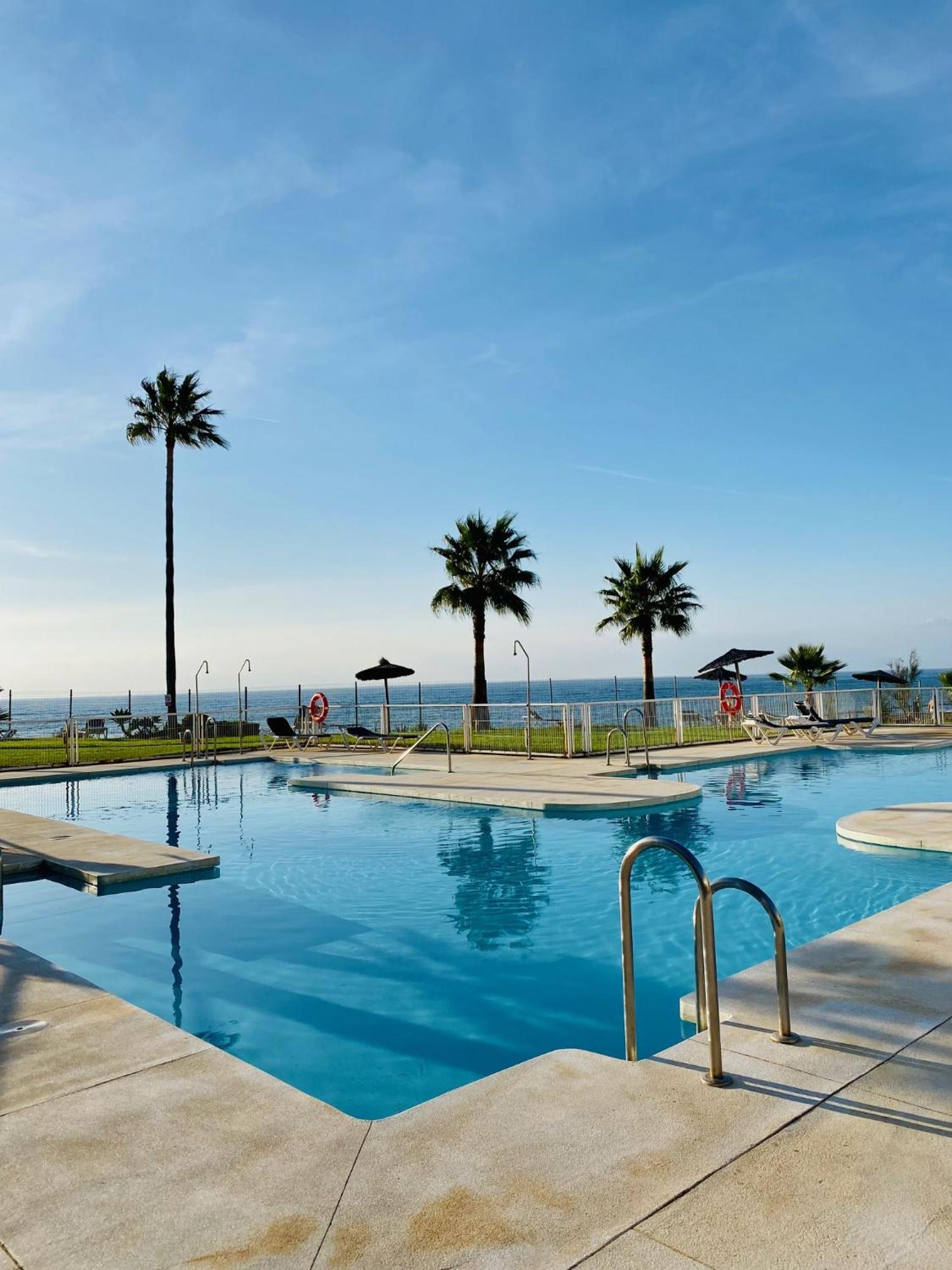 Sunshine Beach Front Complex, Wifi, Modern กาซาเรส ภายนอก รูปภาพ